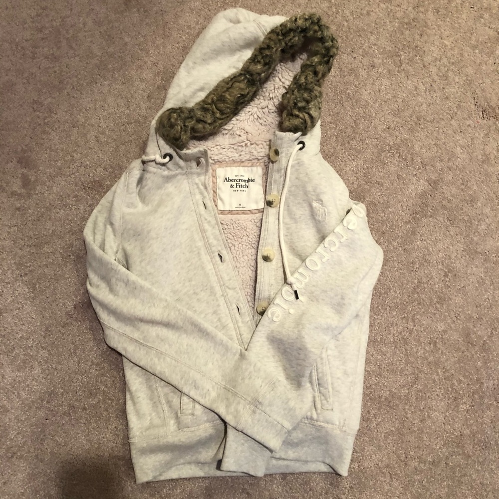 ⭐️Abercrombie & Fitch⭐️ Hoodies with hood size M